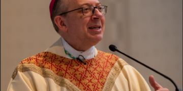 USA: Bischof Knestout kritisiert FBI: „Liebe zur Familie und zum Leben“ sei keinen „Extremismus“