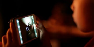 Frankreich will Jugendlichen Pornokonsum durch digitales Zertifikat erschweren