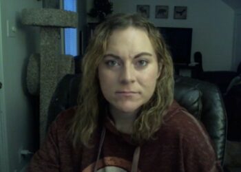 Woman sues doctors for transgender treatment after removal of breasts and uterus