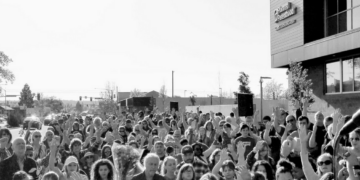 Pro-Life-Gruppe betet weiter vor Planned Parenthood trotz 1 Million Dollar Strafe