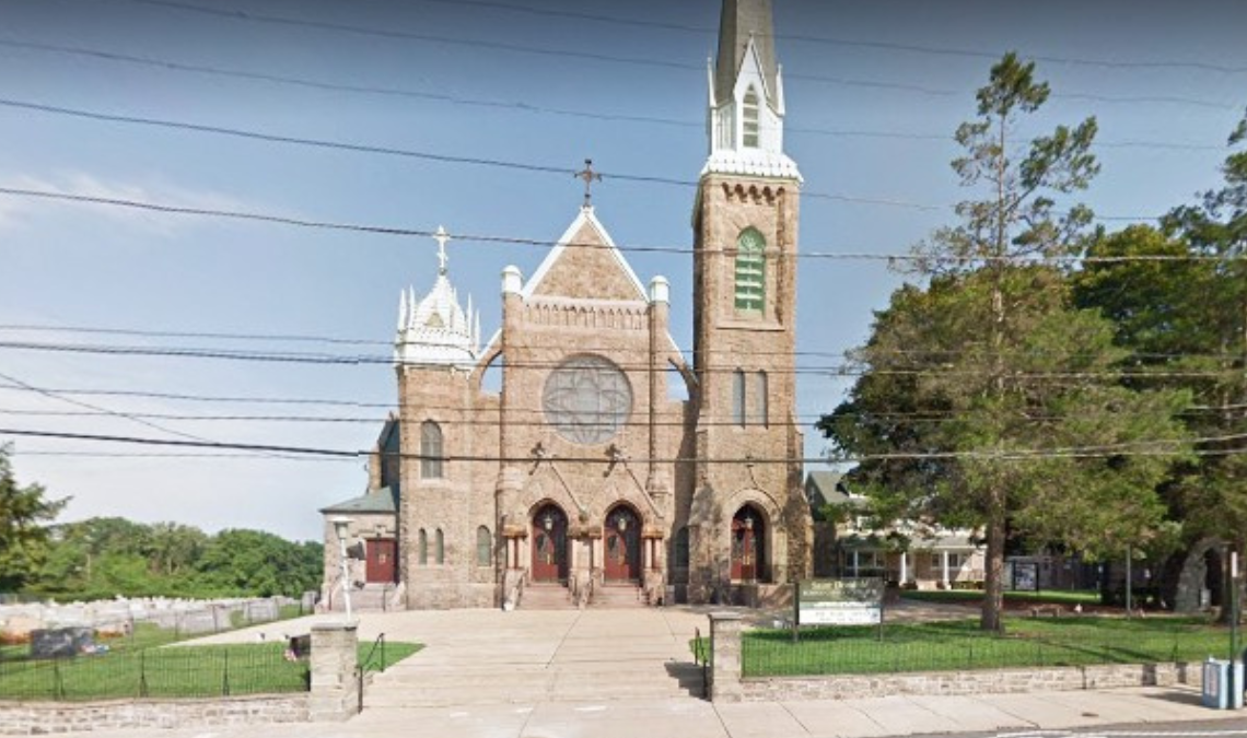 Pipe bomb found outside Catholic Church in Philadelphia