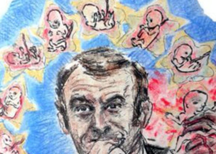 Constitutionnalisation de l’avortement : Macron pourrait reprendre le sujet