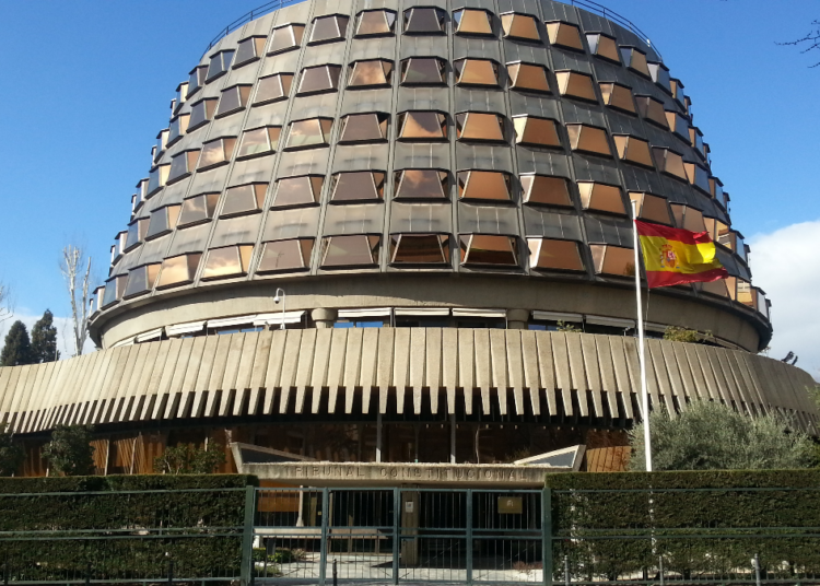 El presidente del Tribunal Constitucional español es acusado de prevaricación en la deliberación de la ley del aborto
