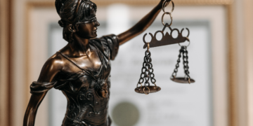 Abogados Cristianos denuncia a magistrados por no abstenerse en la ley del aborto