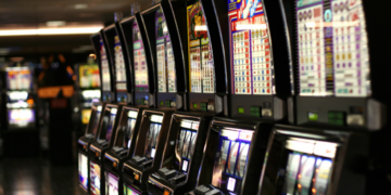 slot machine, gambling, gioco d'azzardo
