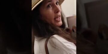 МАЈКА ХРАБРОСТ: ОЧИТАЛА БУКВИЦУ УПРАВИ ЈАВНЕ БИБЛИОТЕКЕ НА ХАВАЈИМА