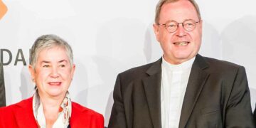 Deutsche Bischöfe erklären mit 38:7 Stimmen, dass „transsexuelle” Menschen nicht vom Priesteramt „ausgeschlossen” werden sollen