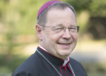 Bätzing lobt Arbeit von „Donum Vitae“, die Abtreibungsscheine ausstellen