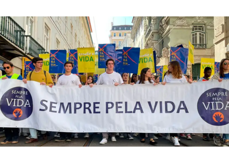 Portugal again in the streets: Defending life, fighting euthanasia