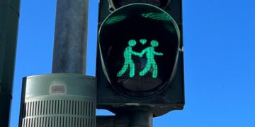 Saarbrücken bekommt Ampelpärchen mit gleichgeschlechtlichen Paaren; abgesegnet von CDU-Oberbürgermeister