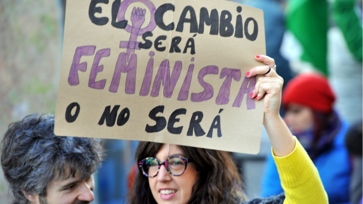 Spanische Gleichstellungskampagne nutzt explizite Sex-Bilder; muss zurückgezogen werden Bild