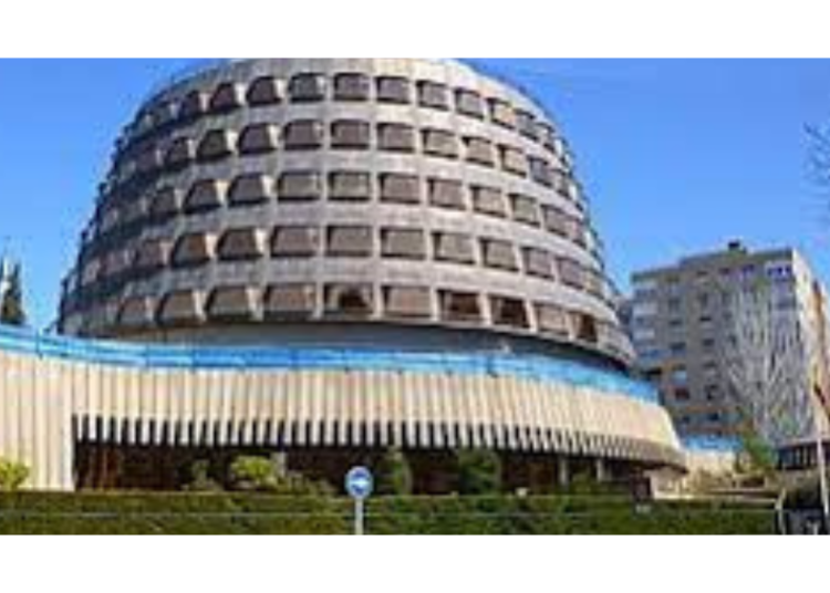 Nuova riforma educativa social comunista in Spagna discrimina e limita libertà educativa, scuole non statali e genitori