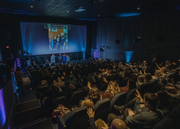 МЕЈН: ЦРКВА ТУЖИ ШКОЛСКИ ОДБОР ЗБОГ ВЕРСКЕ ДИСКРИМИНАЦИЈЕ