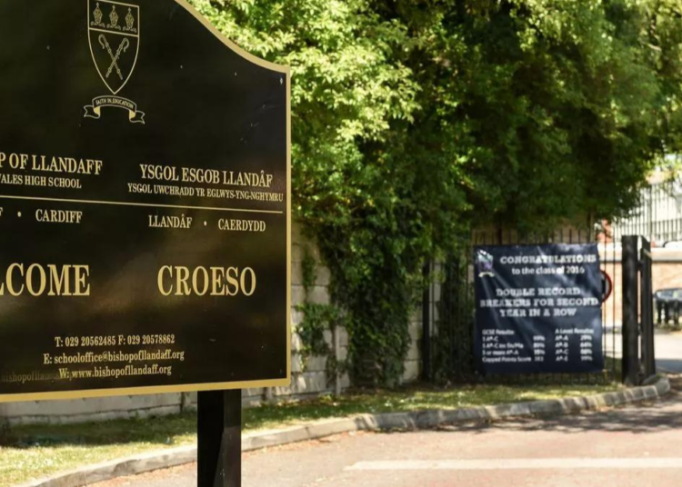 Otro profesor despedido por sus opiniones sobre género y matrimonio