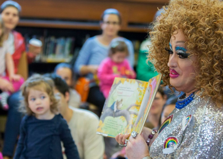 Ramstein Basis veranstaltet „Pride“-Lesestunde für Kinder