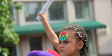 Il divieto canadese sulla terapia di conversione: l'”effetto agghiacciante” sui campi estivi