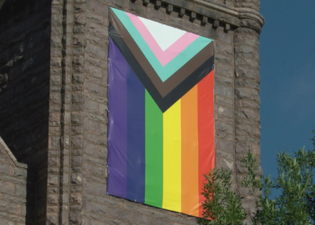 УНИВЕРЗИТЕТ ОТКАЗУЈЕ „МИСУ ПОНОСА“ НАКОН ПИСМА БИСКУПА