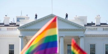 БАЈДEНОВА АДМИНИСТРАЦИЈА ПРИЗНАЈЕ ДА ХОМОСЕКСУАЛНИ СТИЛОВИ ЖИВОТА НИСУ ЗДРАВИ