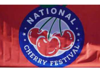 Scoppia la polemica quando il gruppo di adolescenti pro-vita viene escluso dalla parata del Michigan Cherry Festival