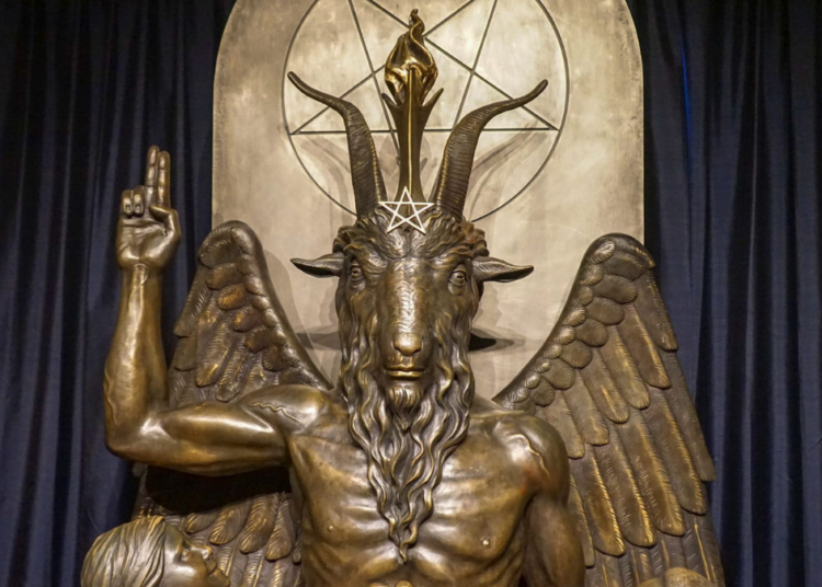 La linea diretta per l’aborto del Nuovo Messico indirizza le donne alla clinica del Tempio Satanico