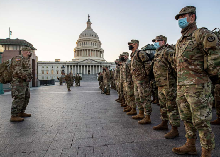 Prioridad a las políticas de aborto en el ejército de EE.UU. en detrimento de la defensa nacional