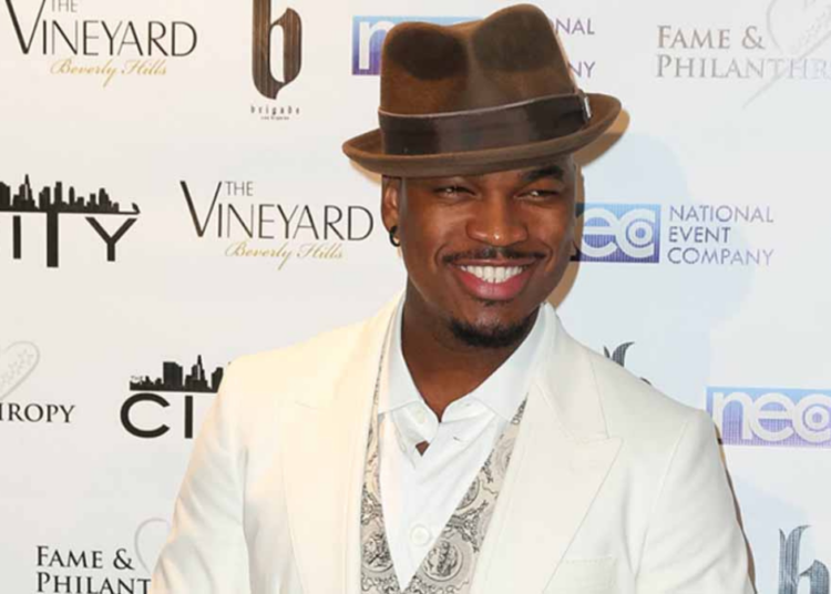Il contraccolpo dei conservatori è stato il ritorno di Ne-Yo, che si è scusato per le sue affermazioni sull’ideologia transgender