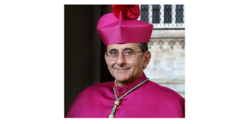 L’arcivescovo di Milano corre il pericolo di essere coinvolto nella causa LGBT