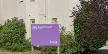 La legge contro la libertà di parola è contestata dai sostenitori pro-vita del Regno Unito