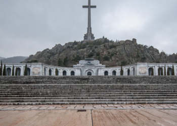 Abogados Cristianos solicita la paralización de las exhumaciones en el Valle de los Caídos