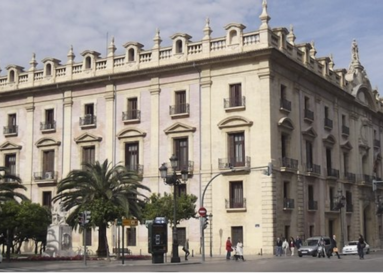 La Justicia obliga a reponer una cruz que retiró en 2019 (España)