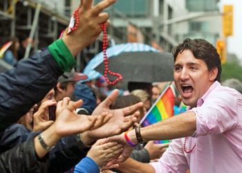 Justin Trudeau installs taxpayer-funded tampon dispensers in Canadian men’s bathrooms