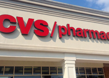 CVS Health sieht sich einer Bundesklage wegen religiöser Diskriminierung gegenüber