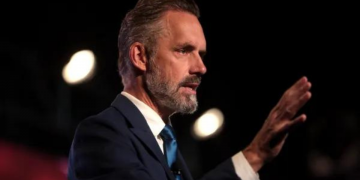 "Jordan Peterson" by Gage Skidmore is licensed under CC BY-SA 2.0.