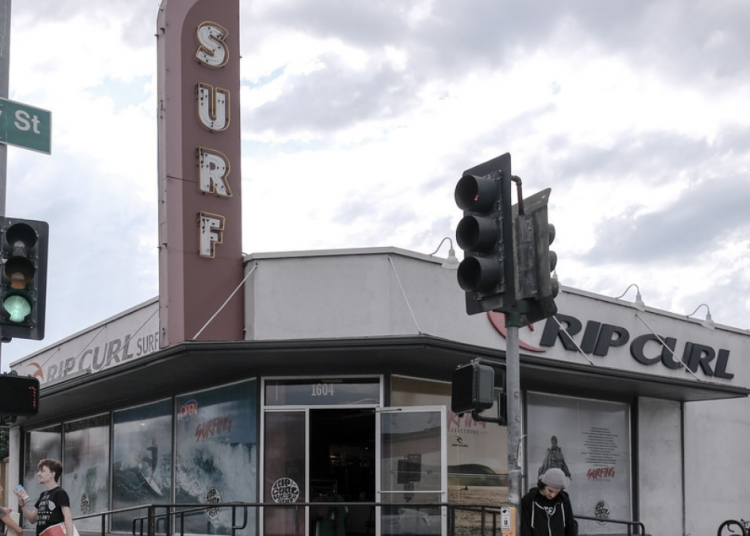 "Rip Curl Surf, Santa Cruz 9/11/17 #streetphotography" by Sharon Mollerus is licensed under CC BY 2.0.