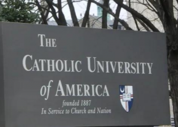 "Catholic University of America. Oxymoron, I guess they couldn't put Education in the motto." by brunosan is licensed under CC BY 2.0.