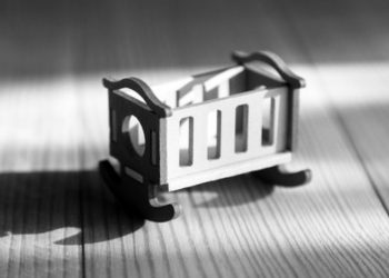 Акушерско насиље – још један симптом болести данашњег друштва