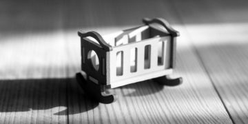 Акушерско насиље – још један симптом болести данашњег друштва