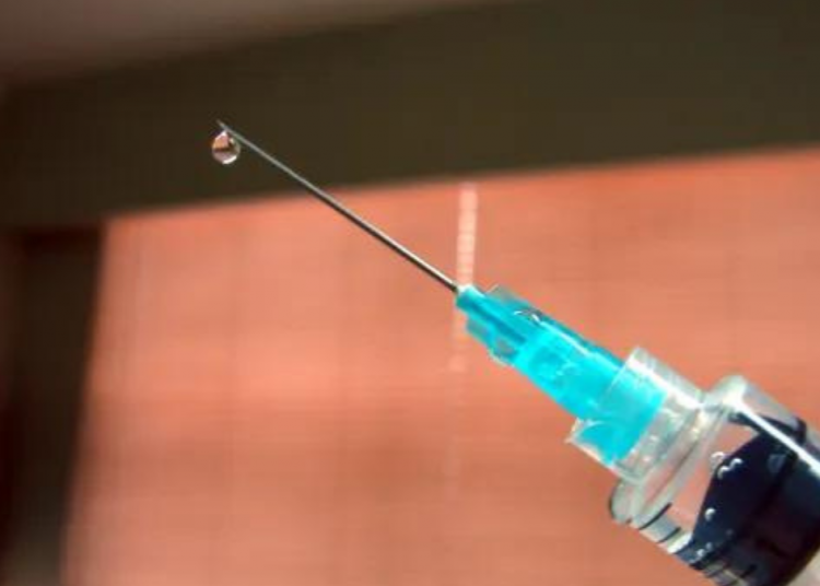 "Syringe 1 With Drops" by ZaldyImg is licensed under CC BY 2.0.