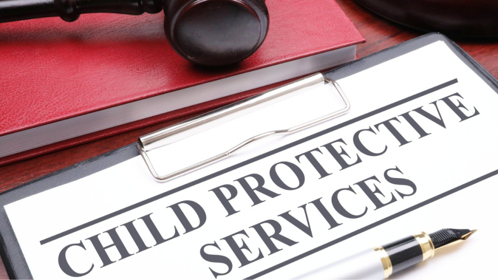 https://creativecommons.org/licenses/by-sa/3.0/ https://pix4free.org/photo/10037/child-protective-services.html
