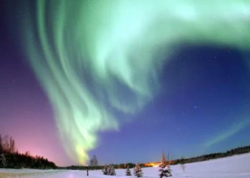 "Aurora Borealis - Bear Lake, Alaska" by Trodel is licensed under CC BY 2.0.
