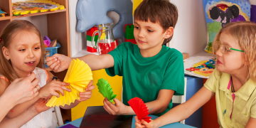 Abogados Cristianos pide a la justicia que suspenda las charlas sobre género a niños de 4 años