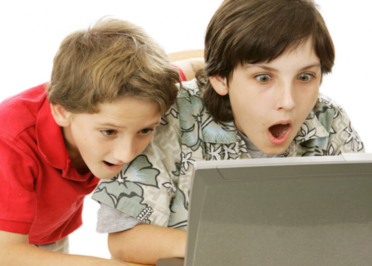 Abogados Cristianos solicita que se suspendan charlas de educación sexual en colegios de Castilla y León(España)