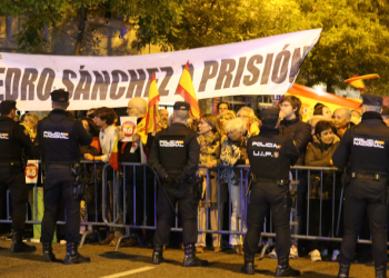 Querella contra PSOE, Junts, Esquerra y Patxi López por la aprobación de la ley de amnistía