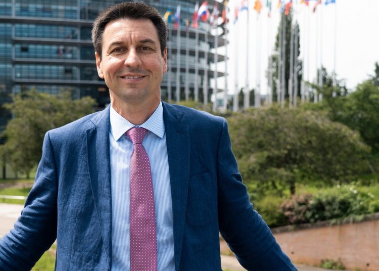 Croatian Christian Hero Faces Tough Election in European Parliament