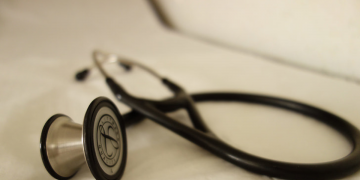 САД: Удружење лекара тражи забрану операција гениталног сакаћења малолетника