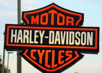 This image was taken from the Geograph project collection. See this photograph's page on the Geograph website for the photographer's contact details. The copyright on this image is owned by Steve Daniels and is licensed for reuse under the Creative Commons Attribution-ShareAlike 2.0 license.