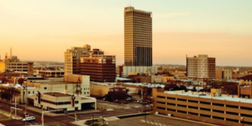 This file is licensed under the Creative Commons Attribution-Share Alike 4.0 International license. skyscrapercity.com