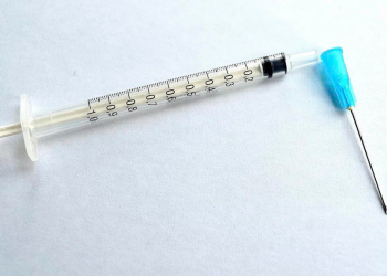 Brytyjski Sąd Najwyższy podtrzymuje tymczasowy zakaz stosowania leków blokujących dojrzewanie płciowe u nieletnich