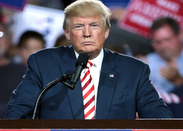 «Sólo Dios» se atribuye el mérito de salvar la vida de Trump, expresión que desata una oleada de comentarios