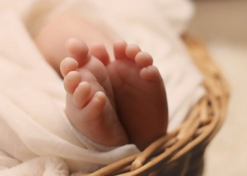 Il Center for Medical Progress rilascia un filmato sotto copertura vecchio di dieci anni che rivela le pratiche abortive illegali di Planned Parenthood.